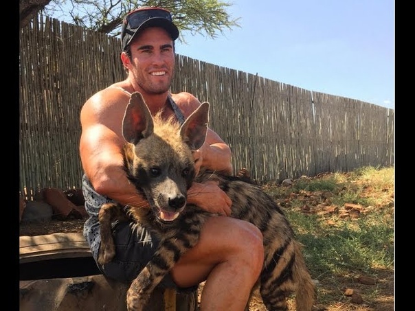 12:32 LION VS BUFALLO CALUM VON TARZAN ft KARINA IN