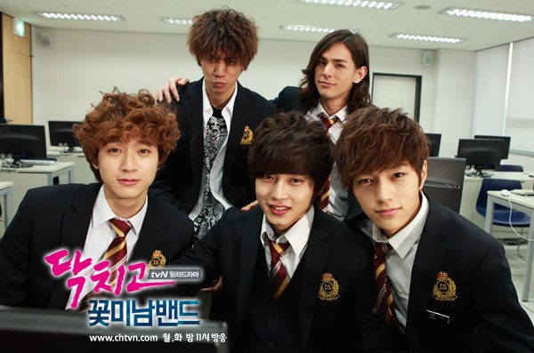 Lilia Phạm | Hanoi