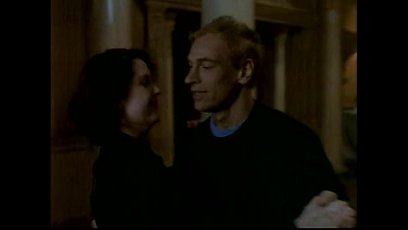 Особняк Красная роза (2002)