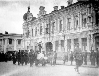 пережившие оккупацию. издевательства фашистов над детьми. болхова в период оккупации. пережившие оккупацию. немцы и дети в деревне 1941-1945.