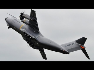 Unbelievable Airbus A400 vertical take-off + Amazing Air Show - Paris Air Show 2013 ( HD )